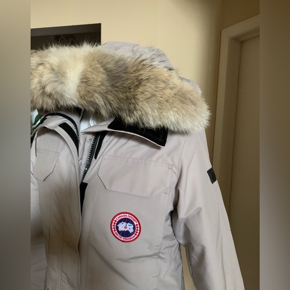 Canada Goose Expedition Parka - Picture 4 of 15